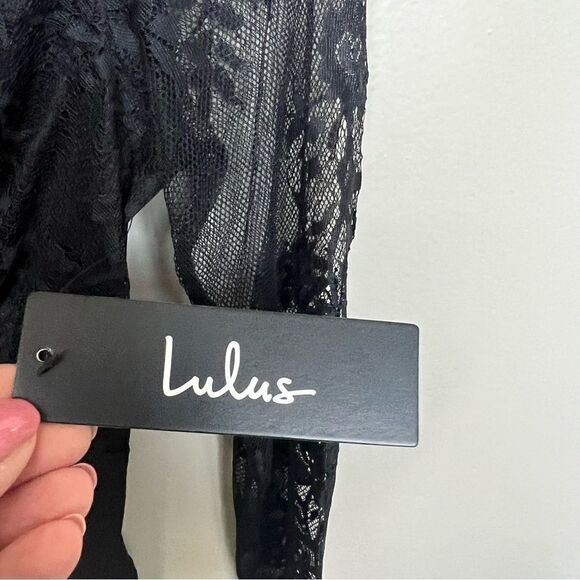 Lulus Black All About That Lace V Neck Bodysuit NWT Size Small - Picture 11 of 11
